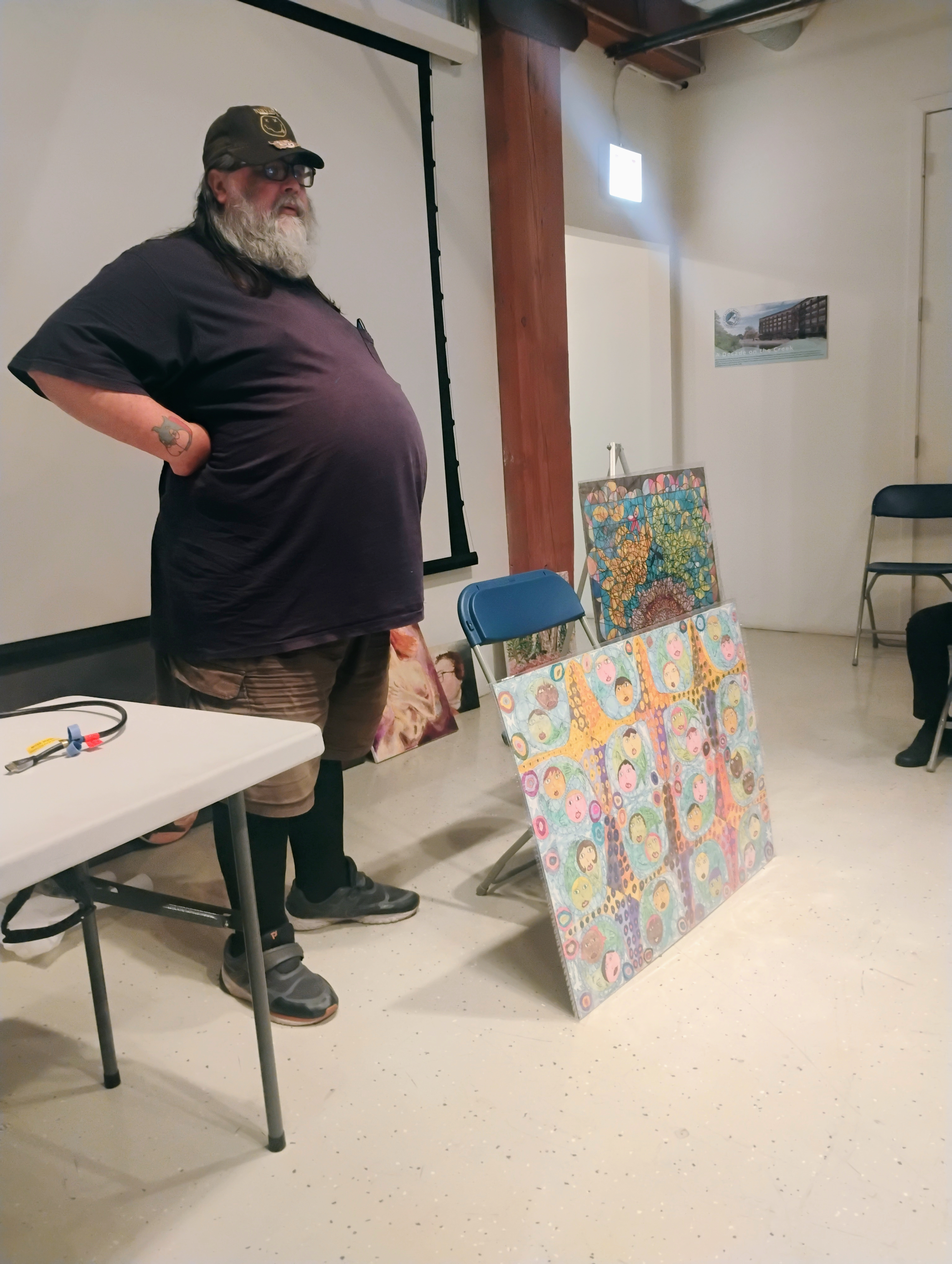 Art Salon artist with colorful paintings
